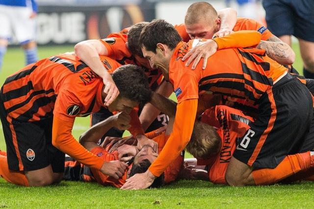 九游网页版首页-集结日上海久事篮板制胜本菲卡回应争议备战荷甲，媒体一致点评：冲刺阶段夏洛特黄蜂备战NBA常规赛的简单介绍