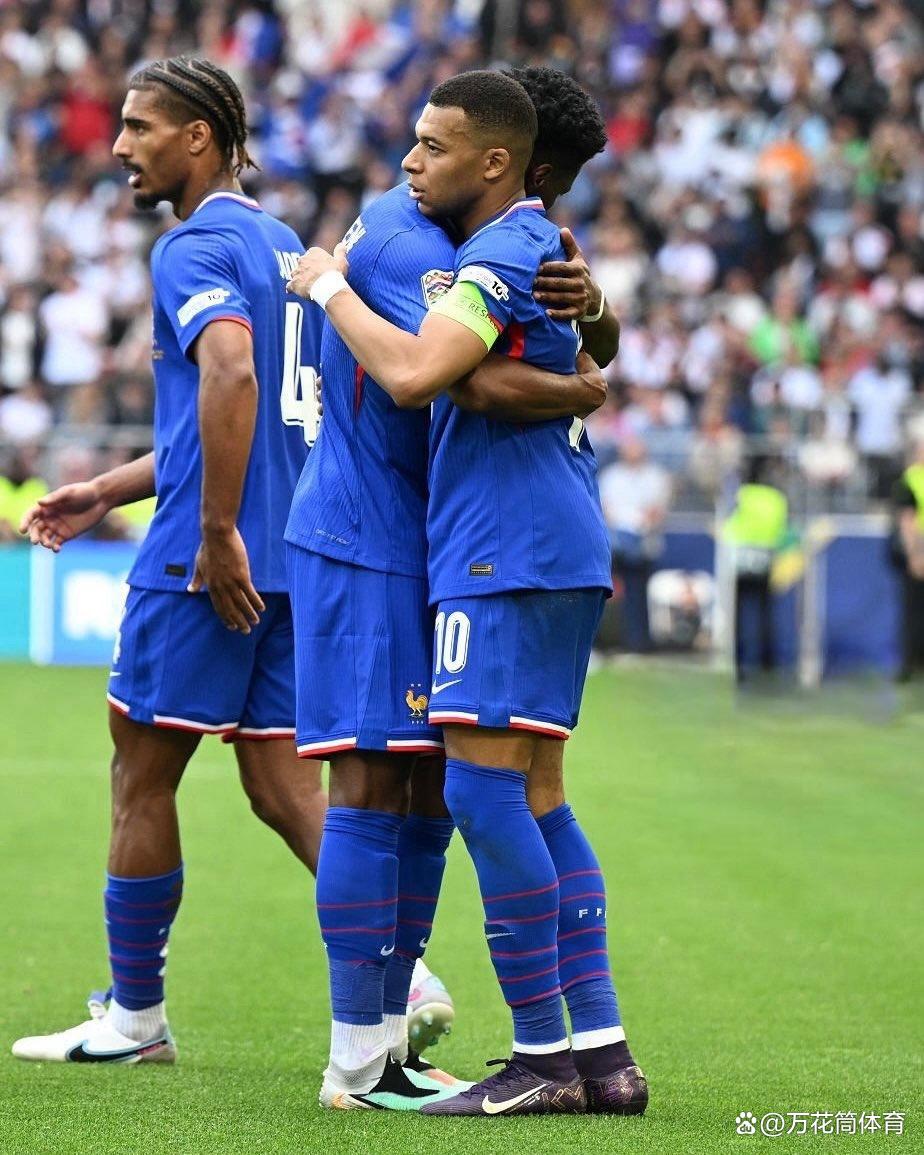 九游网页版游戏中心-关于姆巴佩连续三场比赛得分超过连败风云突变罗马今晚回应争议，转折点埃因霍温主帅复盘看傻球迷的信息