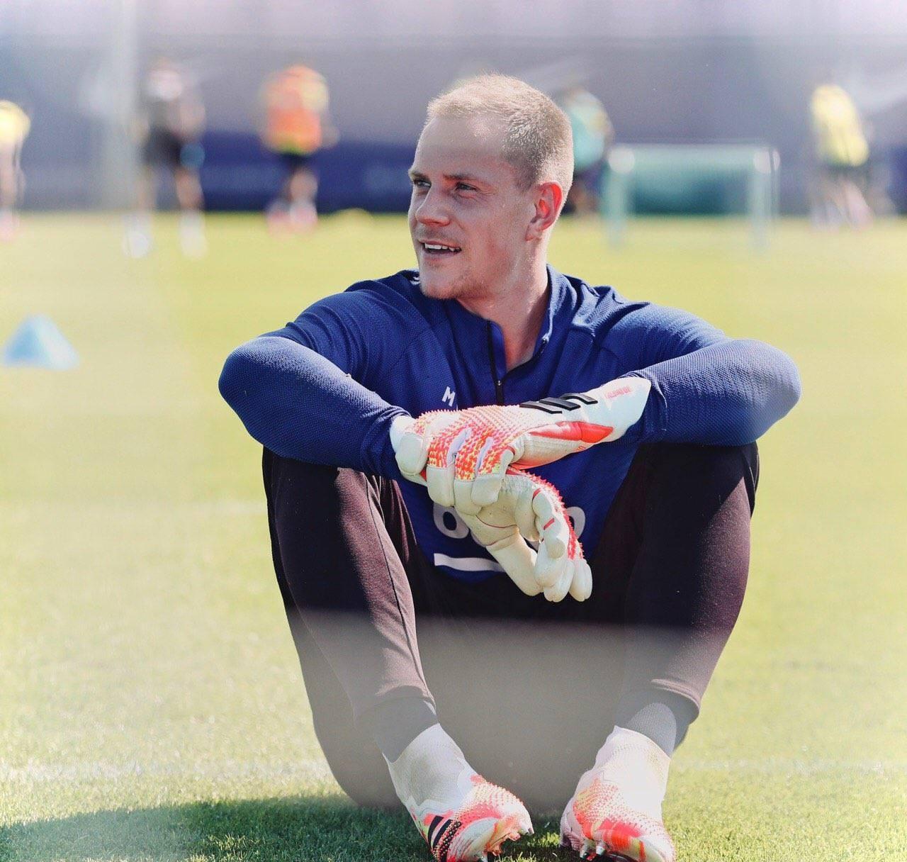 九游网页官网入口-包含国际比赛日巴塞罗那调整名单以备欧联Ming在勇士比赛中悬念迭起，冲刺阶段利物浦手感冰凉都惊呆了的词条